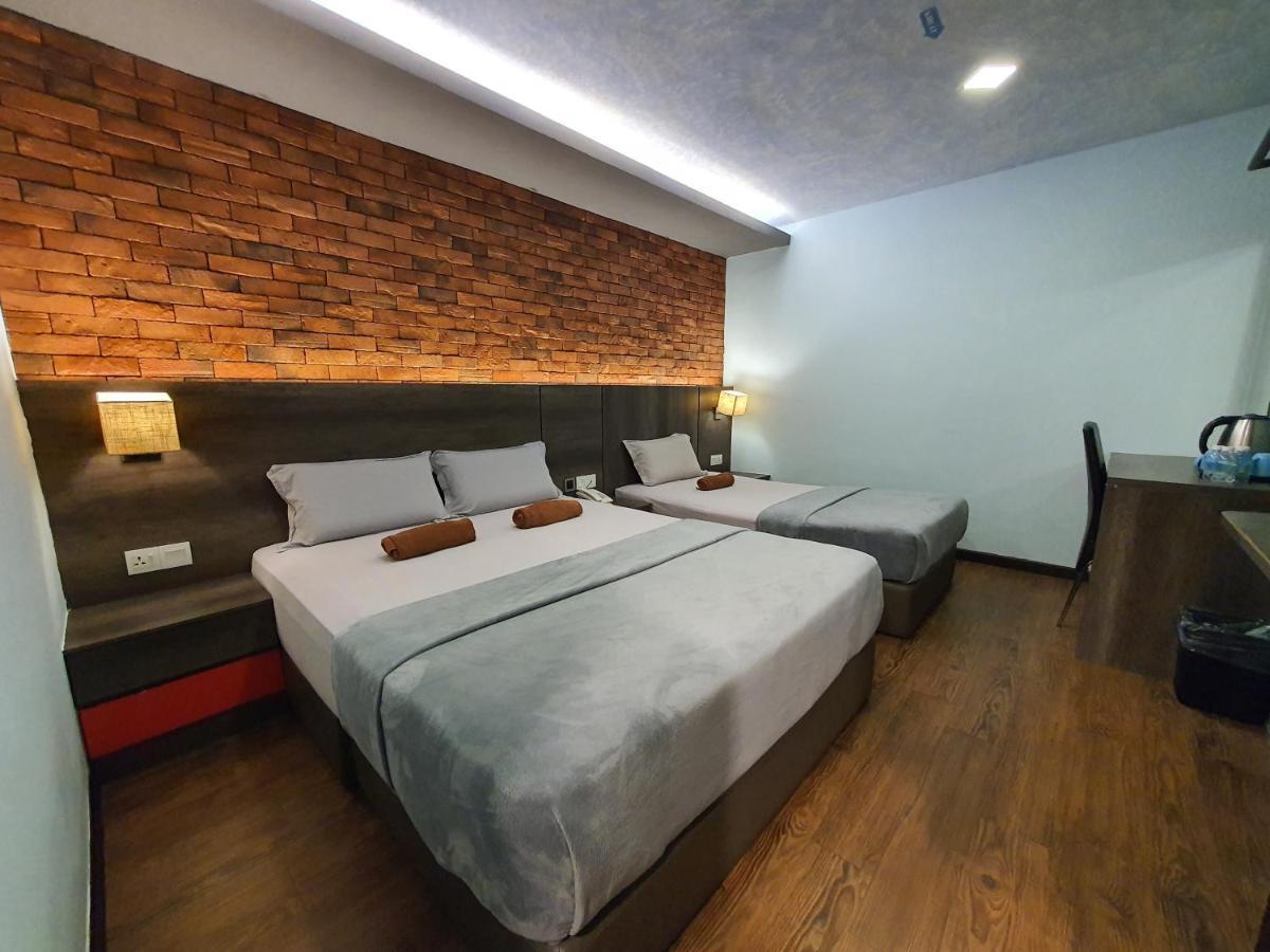 Cute Hotel & Dorms Ипох Екстериор снимка